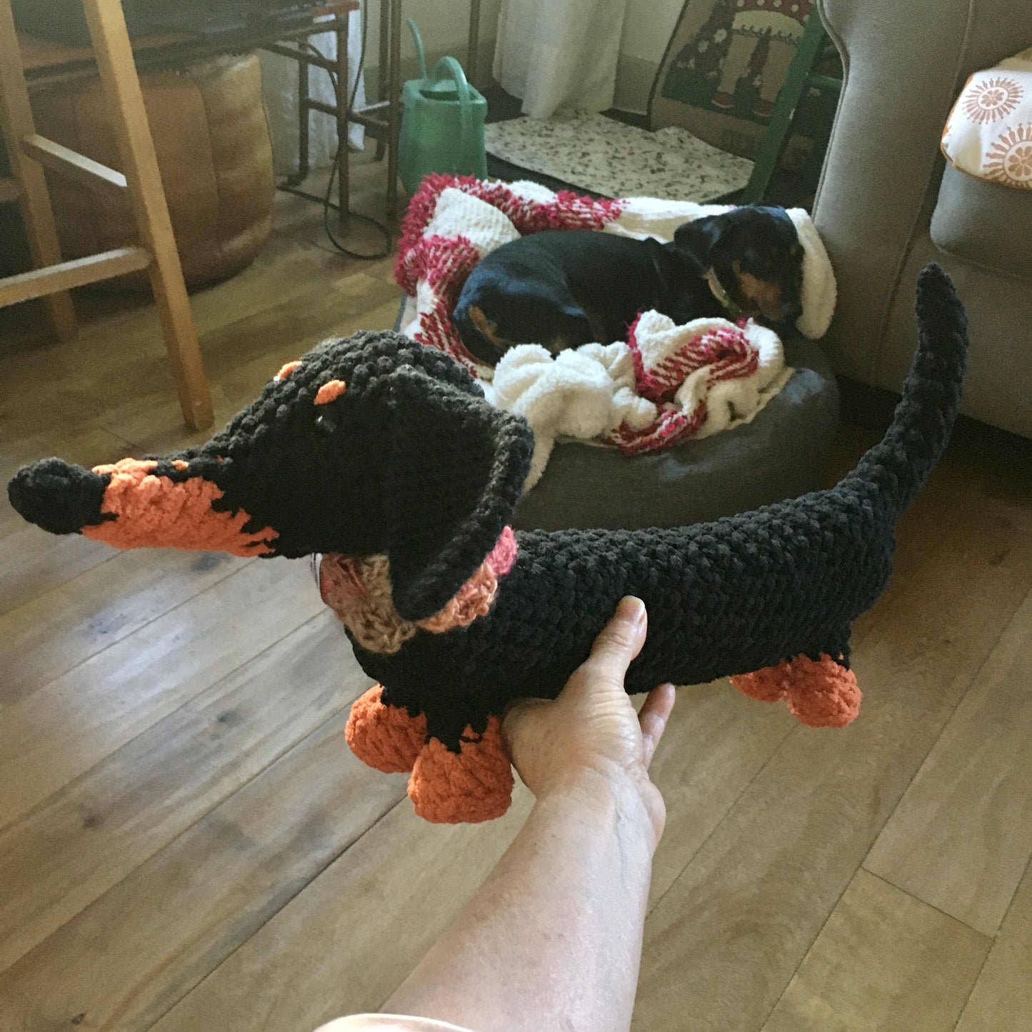 BONNIE TOUTOU, peluche teckel ultra longue