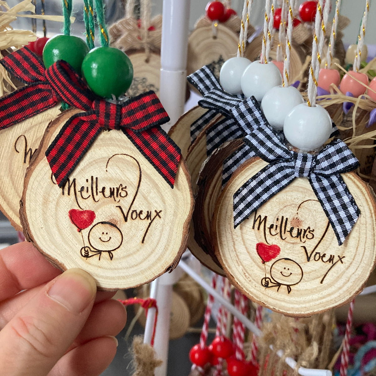 BEST WISHES - WOODEN LOG ORNAMENT (5-6 cm)