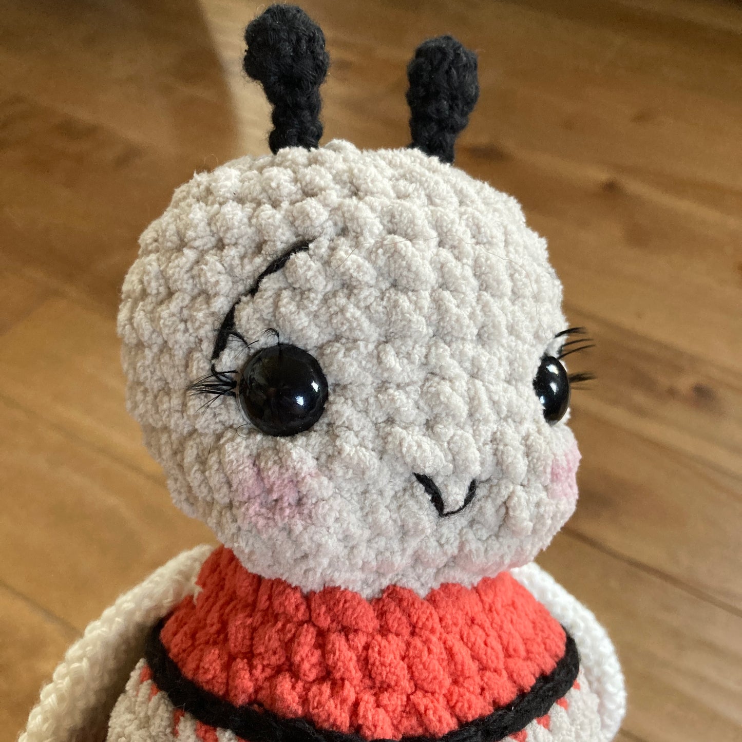 BEEBEE L’ABEILLE grise/rouge