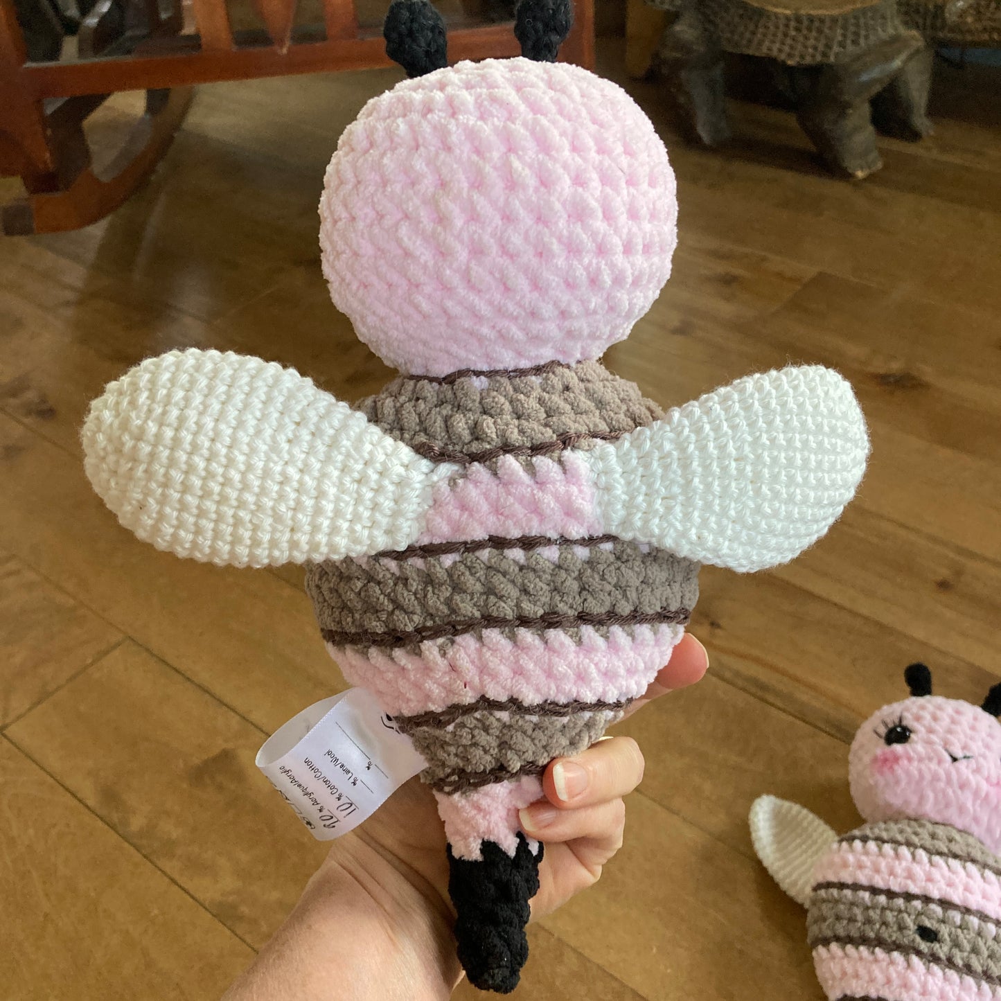 BEEBEE L’ABEILLE rose