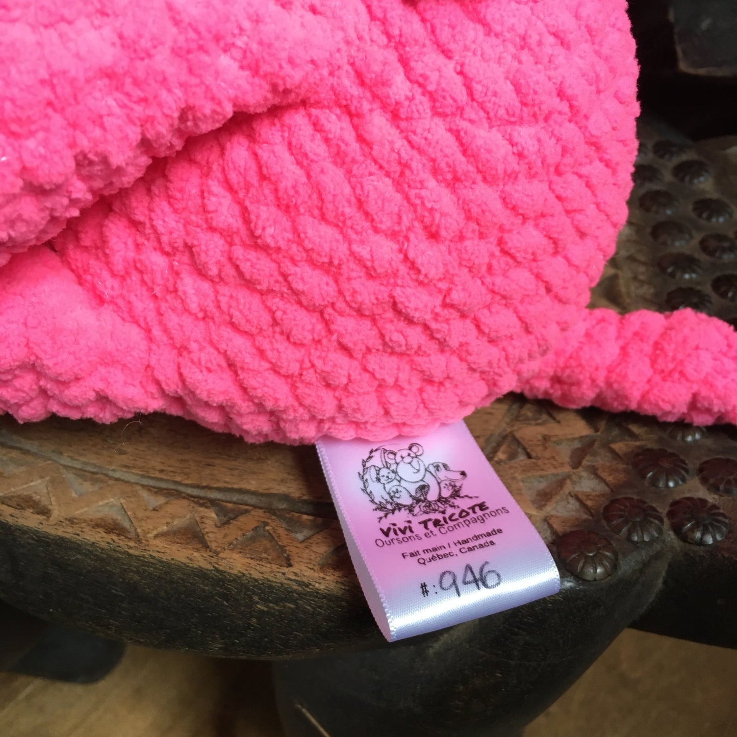 ANGÉLA L’ÉLÉPHANT ROSE à grosse bedaine, peut être personnalisé en TOUTOU DE NAISSANCE