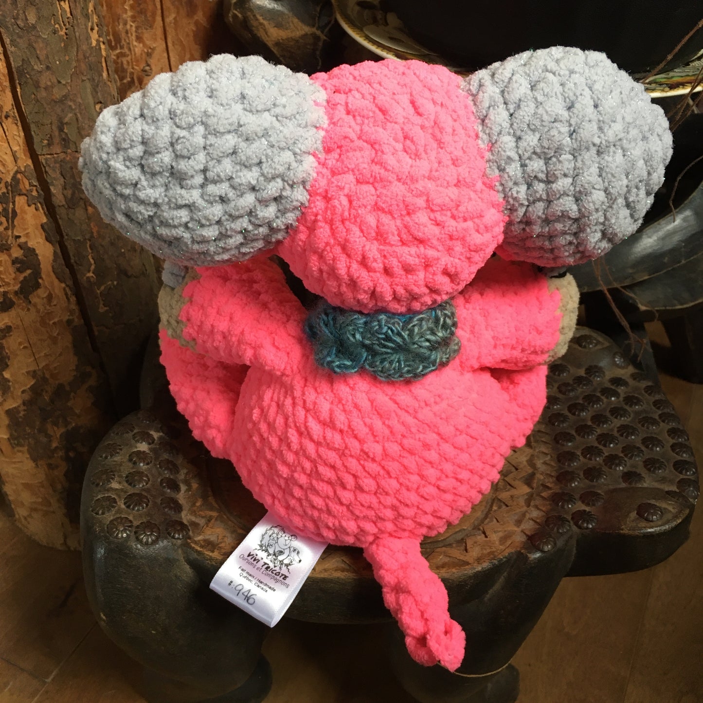 ANGÉLA L’ÉLÉPHANT ROSE à grosse bedaine, peut être personnalisé en TOUTOU DE NAISSANCE