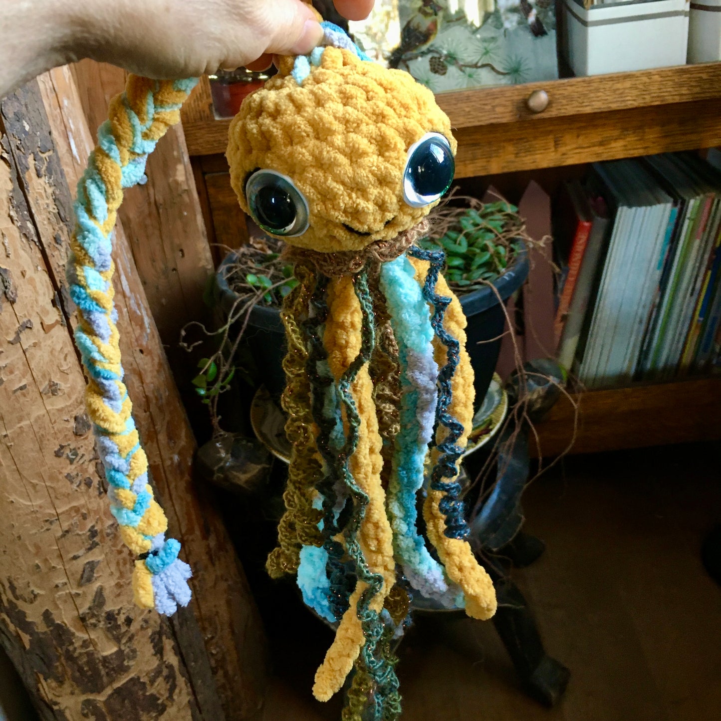 MÉDO THE MEDUSA - Amigurumi RATTLE #956