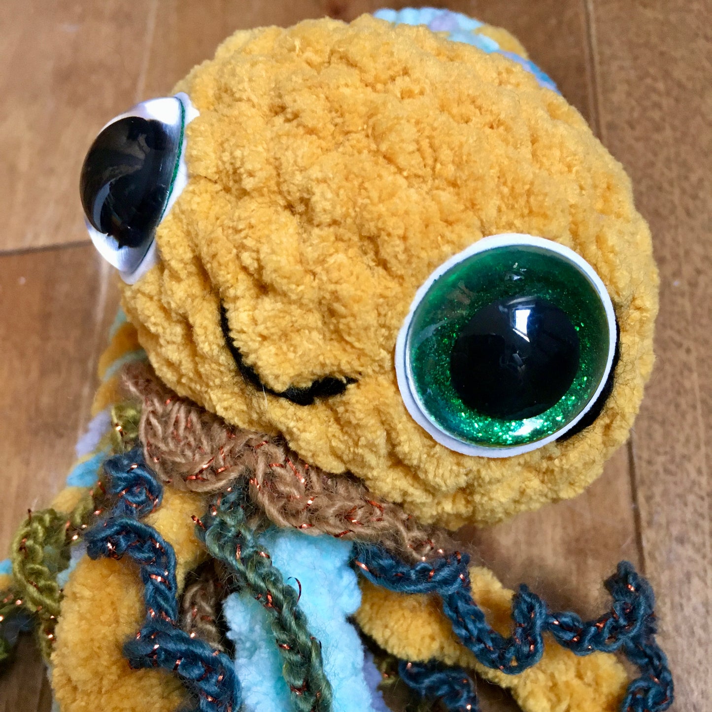 MÉDO THE MEDUSA - Amigurumi RATTLE #956