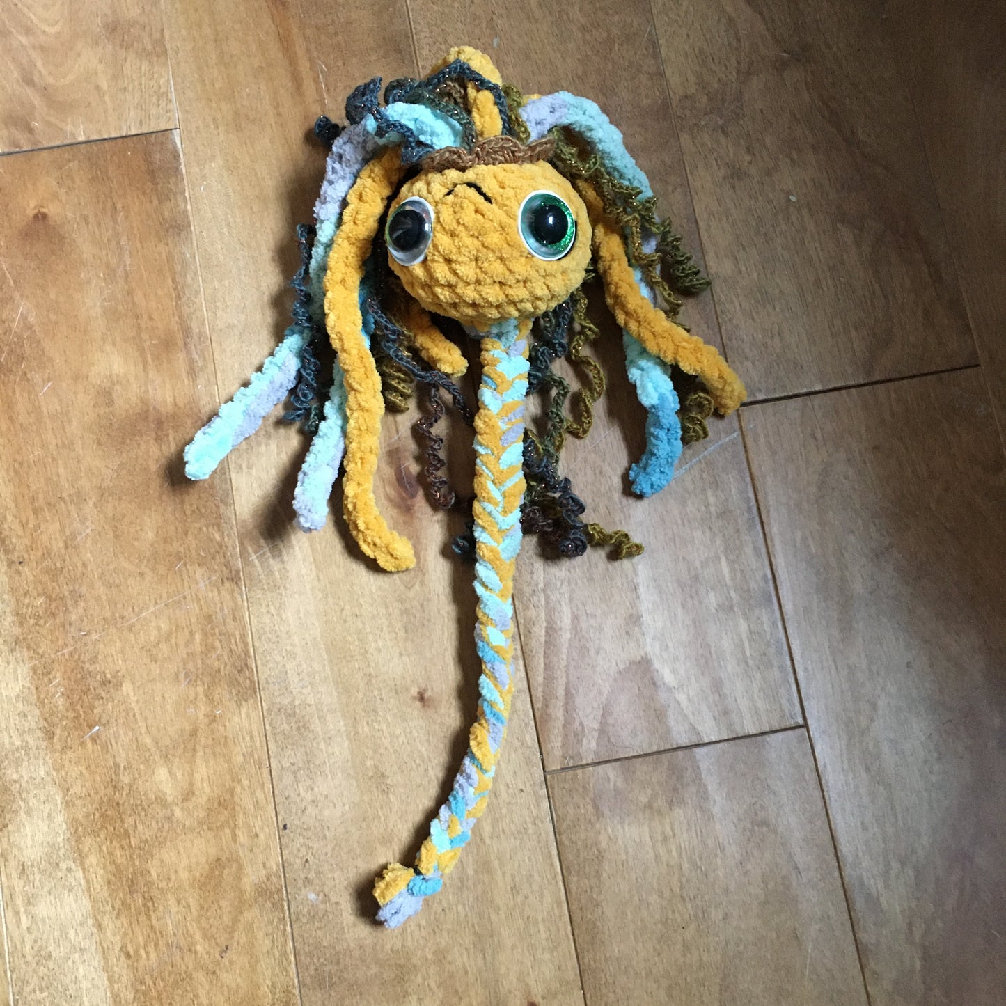 MÉDO THE MEDUSA - Amigurumi RATTLE #956