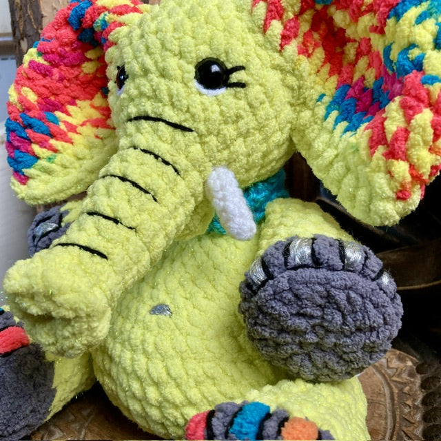 FANFAN L’ÉLÉPHANT JAUNE SCINTILLANT à grosse bedaine - peut être personnalisé en PELUCHE DE NAISSANCE
