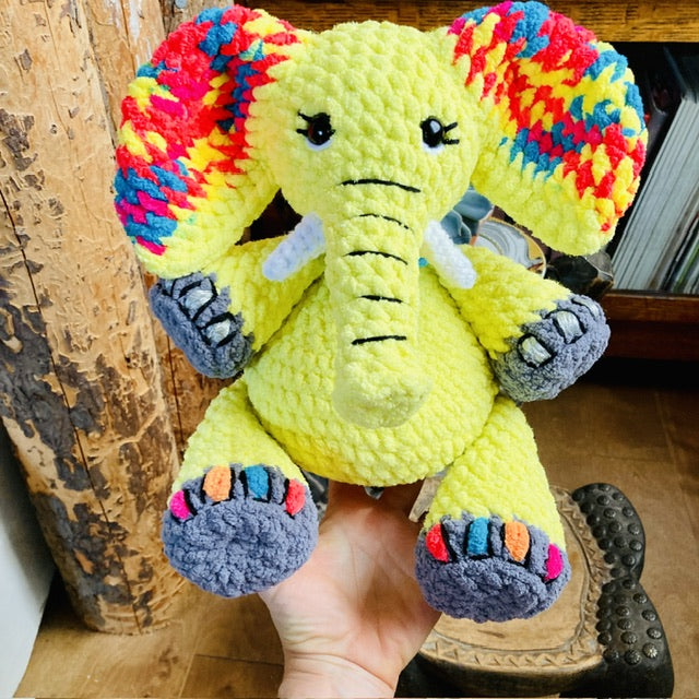 FANFAN L’ÉLÉPHANT JAUNE SCINTILLANT à grosse bedaine - peut être personnalisé en PELUCHE DE NAISSANCE