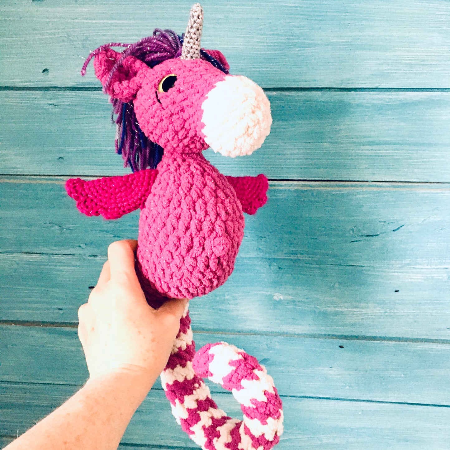 LILICORNE SCINTILLANTE, la petit licorne des mers