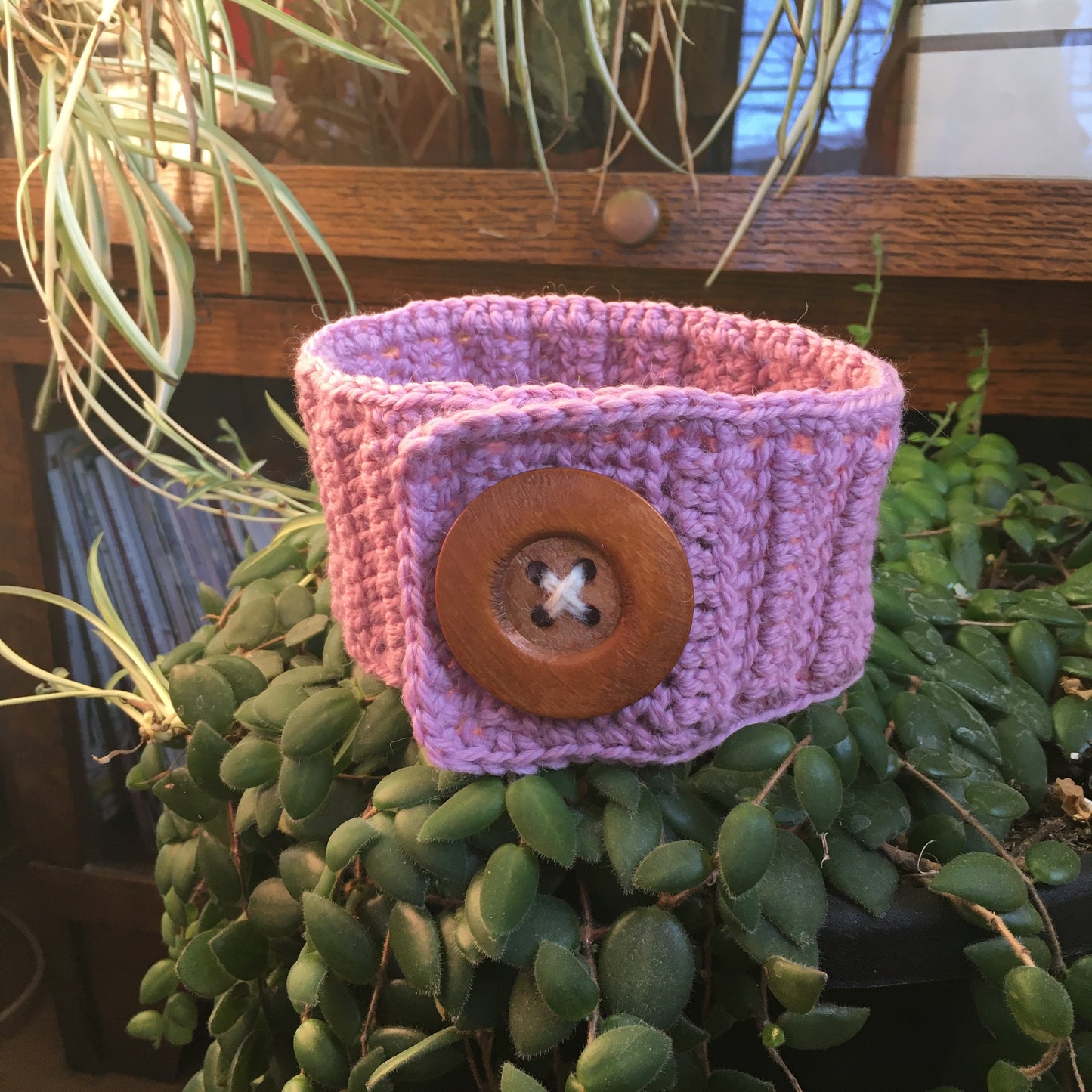 BUTTON COLLAR 100% chemically untreated wool
