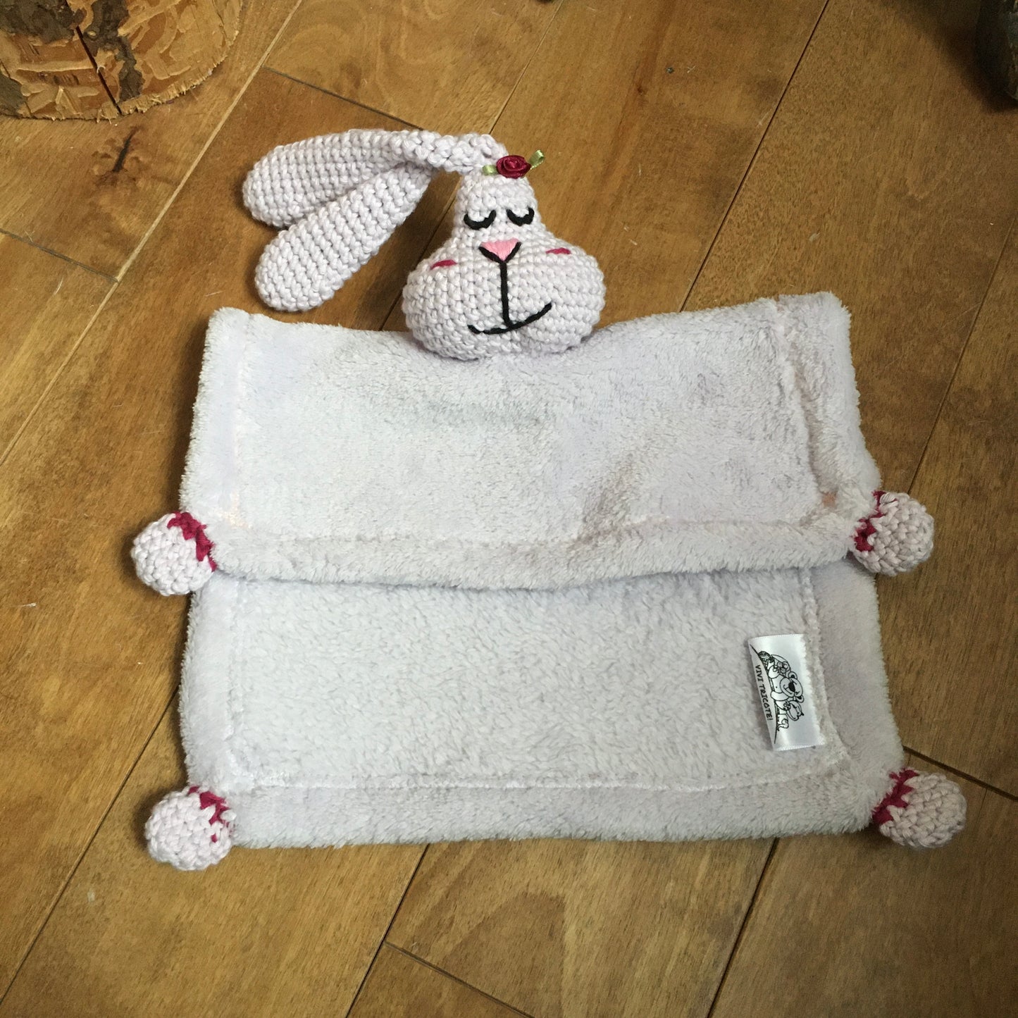 BUNNY RATTLE softie-blankie (881) Contain organic cotton