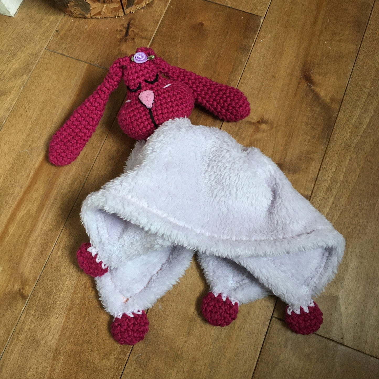 RABBIT RATTLE softie-blankie (877)