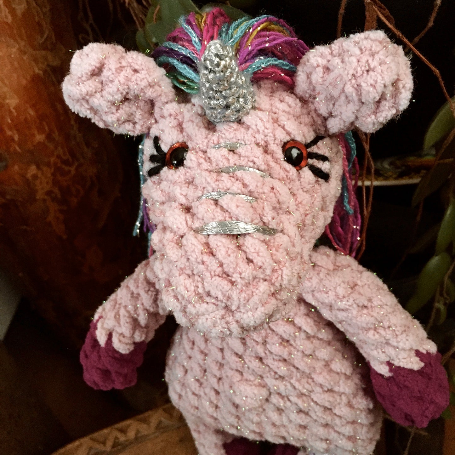 La PETITE LICORNE À COIFFER toute scintillante (Rose et Fuchsia)