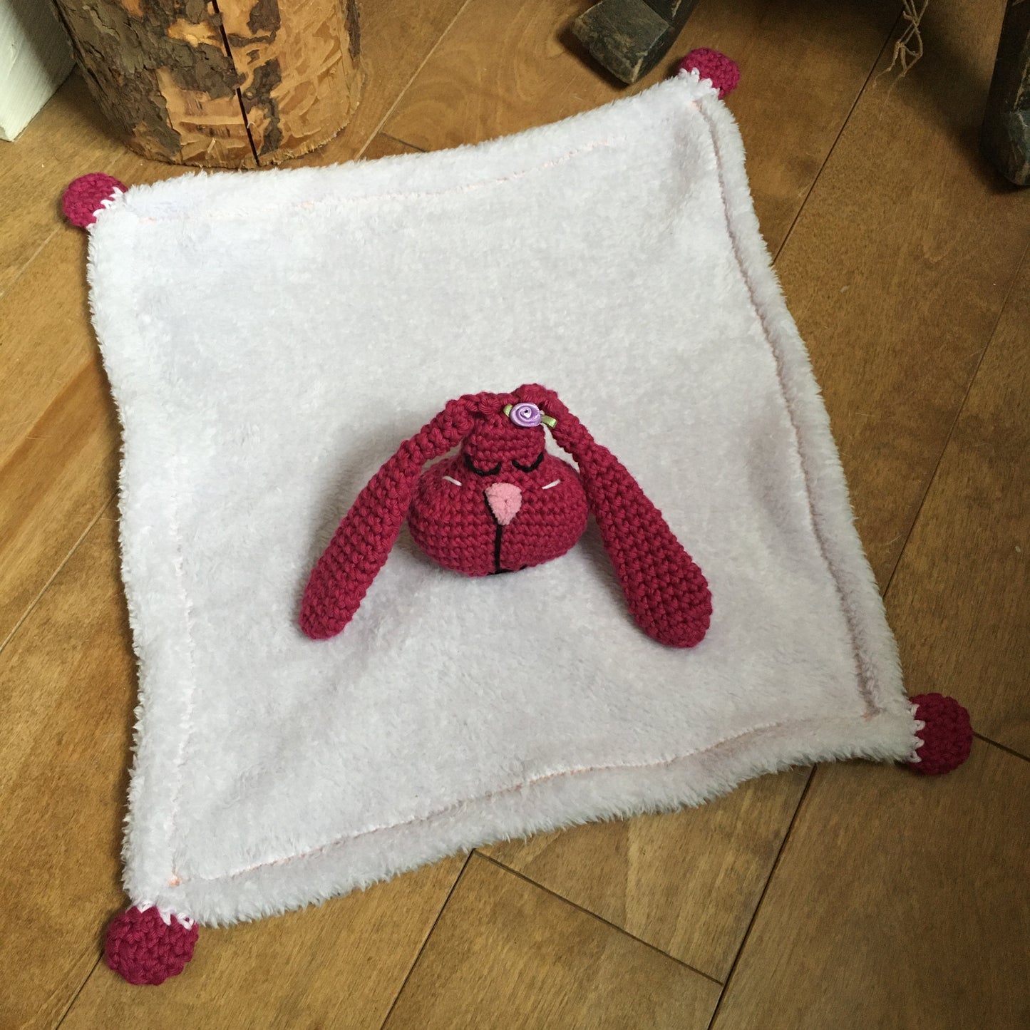 RABBIT RATTLE softie-blankie (877)