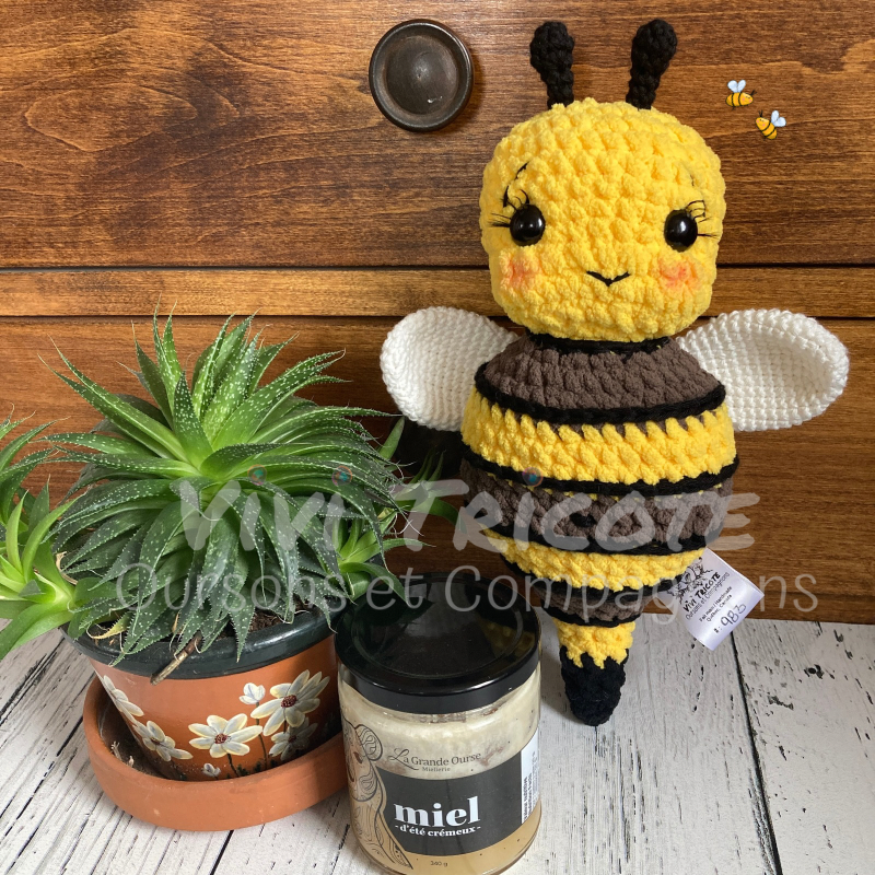 BEEBEE L’ABEILLE aux couleur traditionnelles