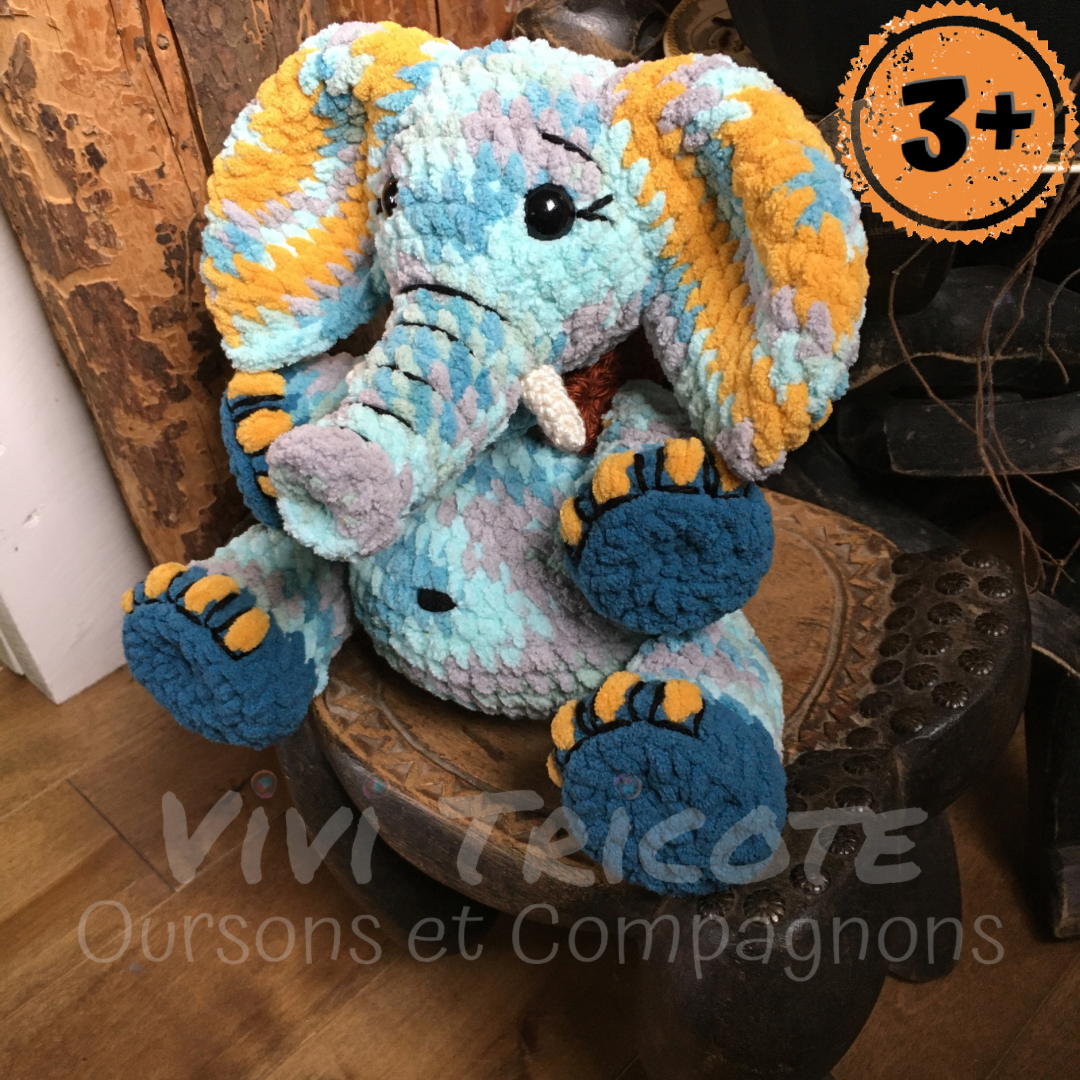 PINTO THE TURQUOISE ELEPHANT with big belly, can be personalized as a birth plushie