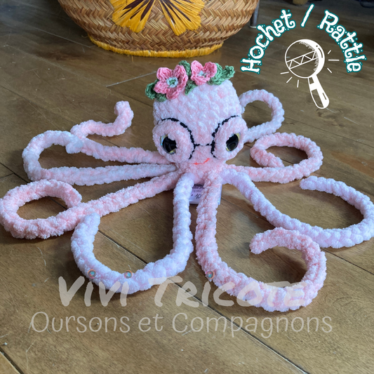 OLLIE LA PIEUVRE Rose bébé - Amigurumi HOCHET avec MAGNIFIQUES YEUX IRIDESCENTS OR (#1053)