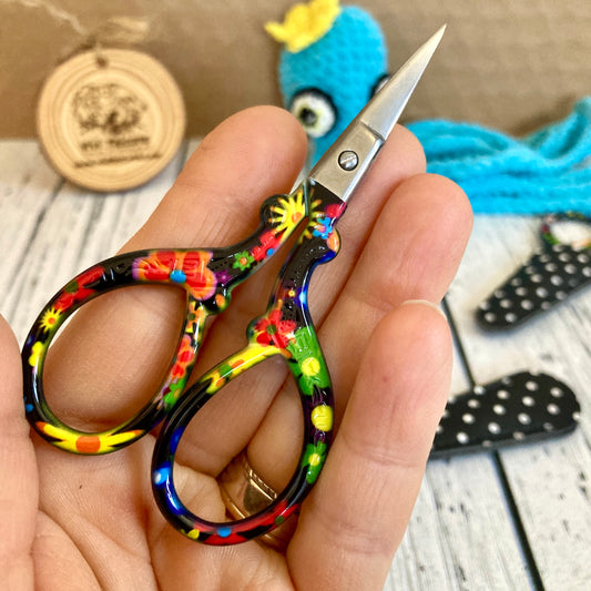 EMBROIDERY SCISSORS - COLORFUL FLOWERS pattern
