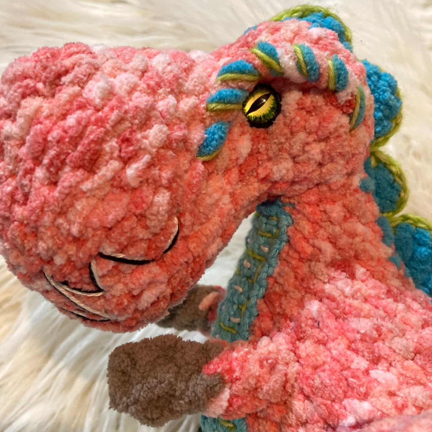 REX LE T-REX ROSE-CORAIL à grosse bedaine, peut être personnalisé en TOUTOU DE NAISSANCE (#1129)