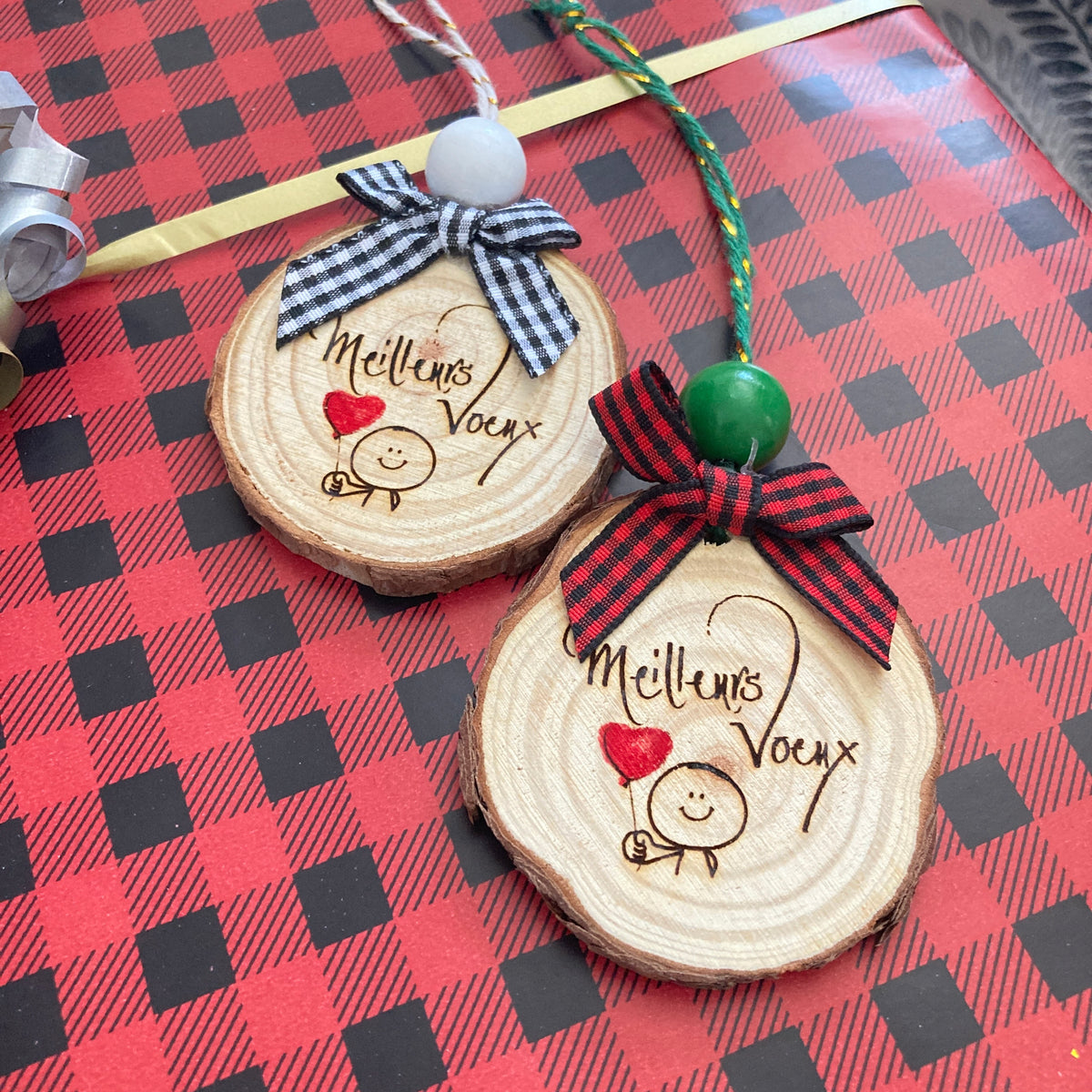 BEST WISHES - WOODEN LOG ORNAMENT (5-6 cm)