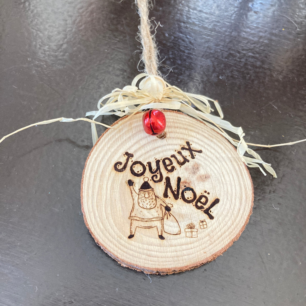 JOYEUX NOËL (Père-Noël) - ORNEMENT en BOIS gravé