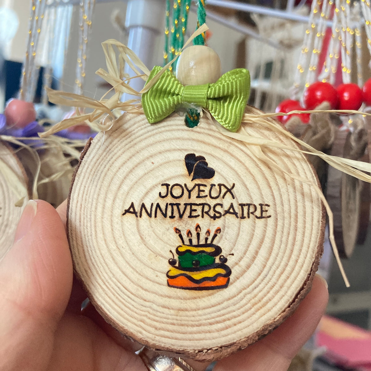 HAPPY BIRTHDAY - WOODEN LOG ORNAMENT (5-6 cm)