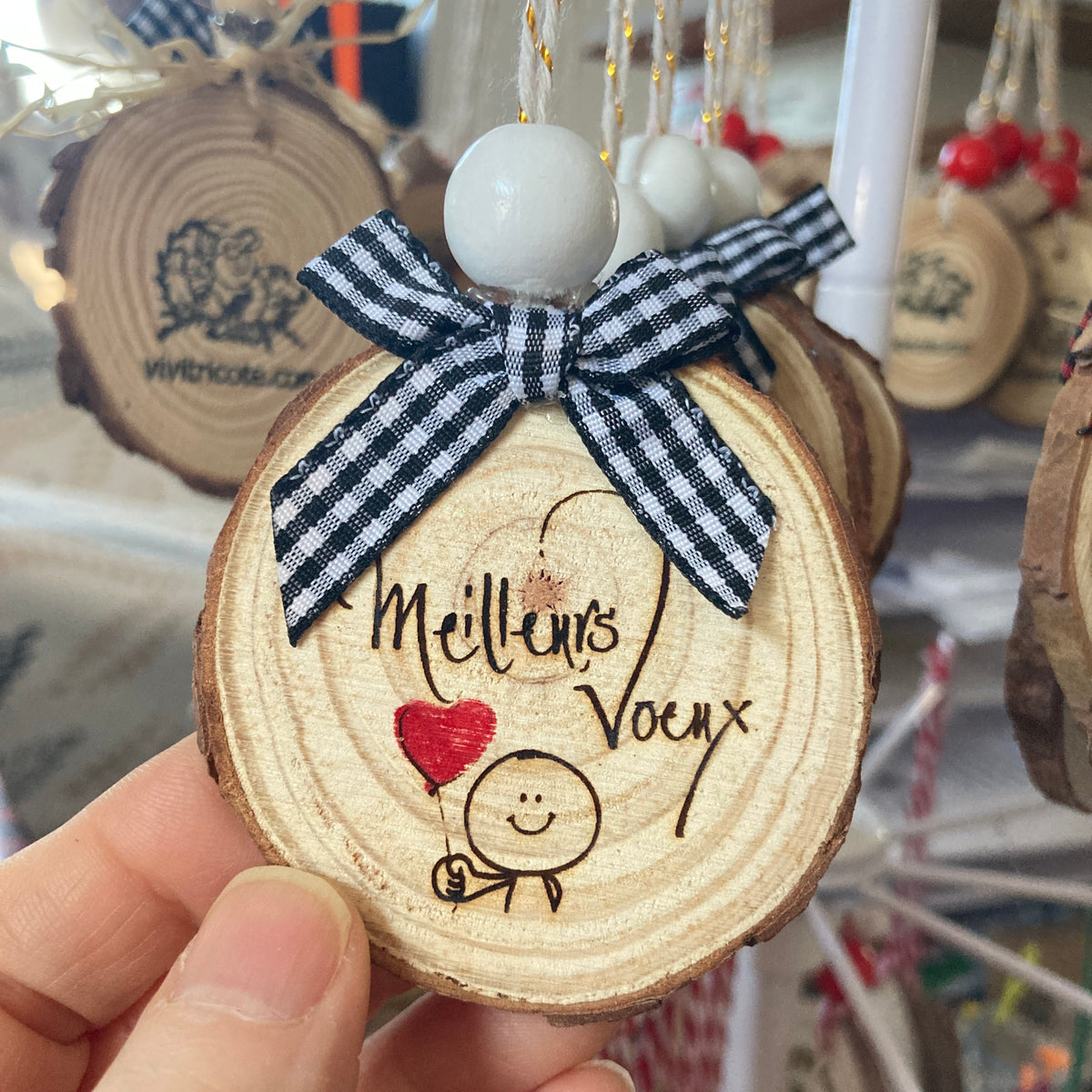 BEST WISHES - WOODEN LOG ORNAMENT (5-6 cm)