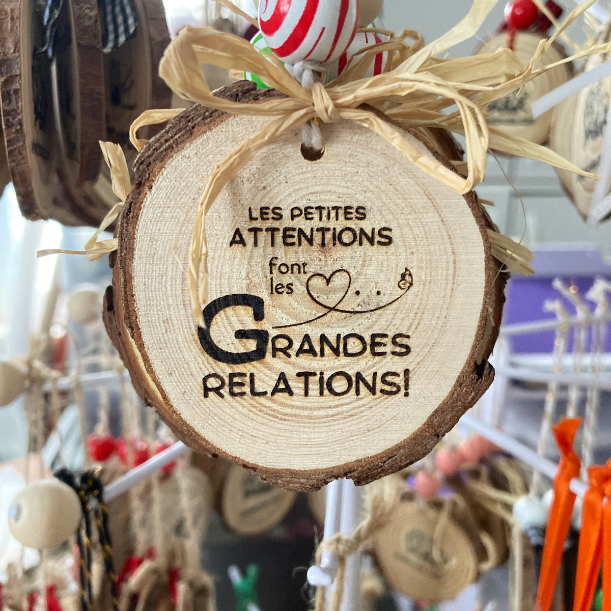 Small gestures make for great relationships! - Wooden log ornament (5-6 cm) (Copy)