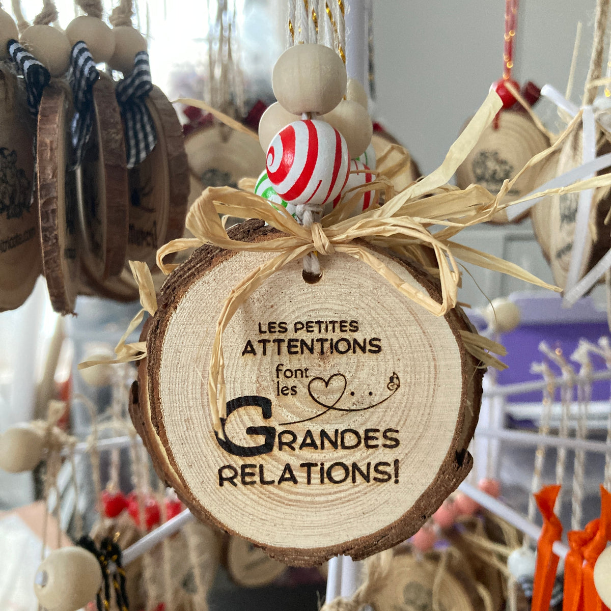 Small gestures make for great relationships! - Wooden log ornament (5-6 cm) (Copy)