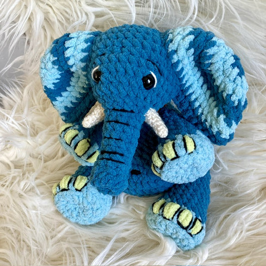 AKILI L’ÉLÉPHANT TURQUOISE à grosse bedaine - peut être personnalisé en PELUCHE DE NAISSANCE