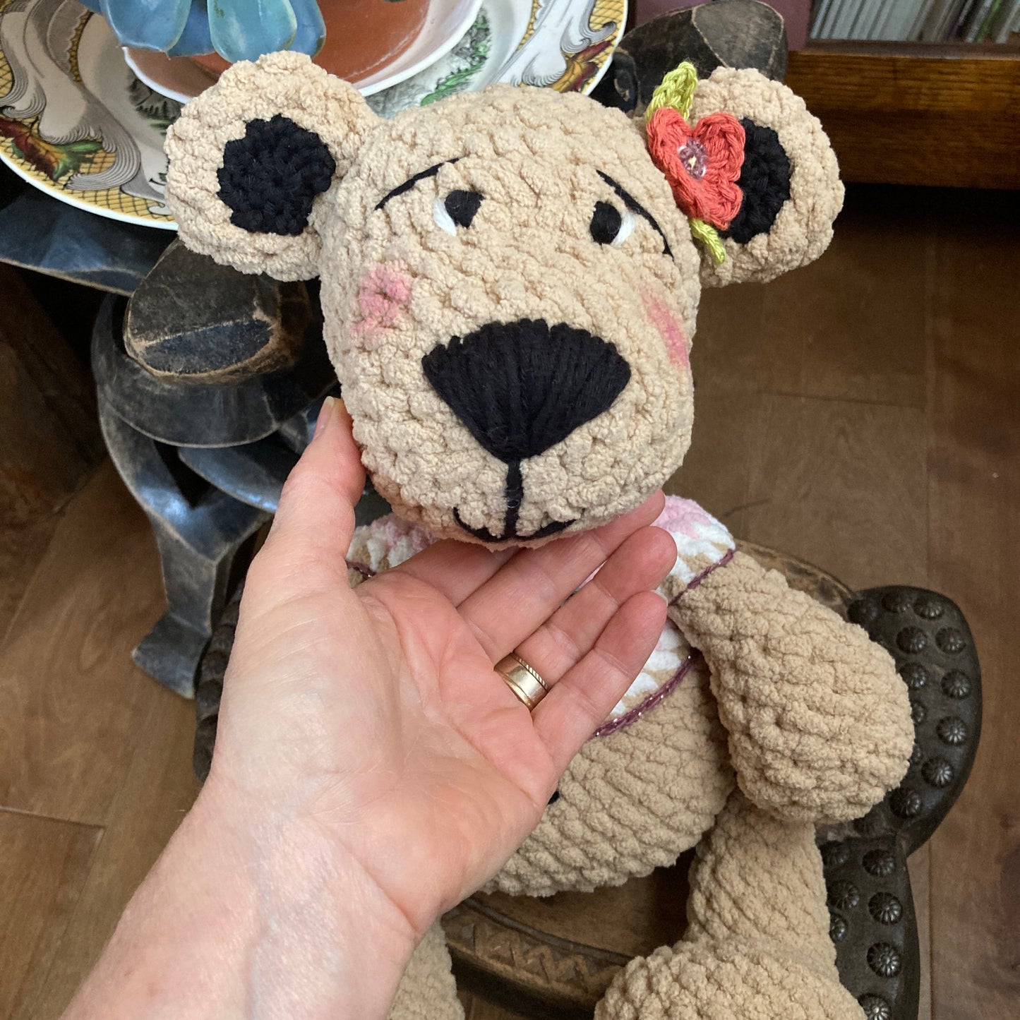 MINNIE L’OURSON - amigurumi à grosse bedaine - peut être personnalisé en PELUCHE DE NAISSANCE