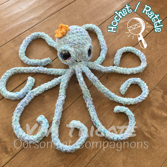OLLIE LA PIEUVRE mix bleue et turquoise - Amigurumi HOCHET avec MAGNIFIQUES YEUX IRIDESCENTS (#1046)