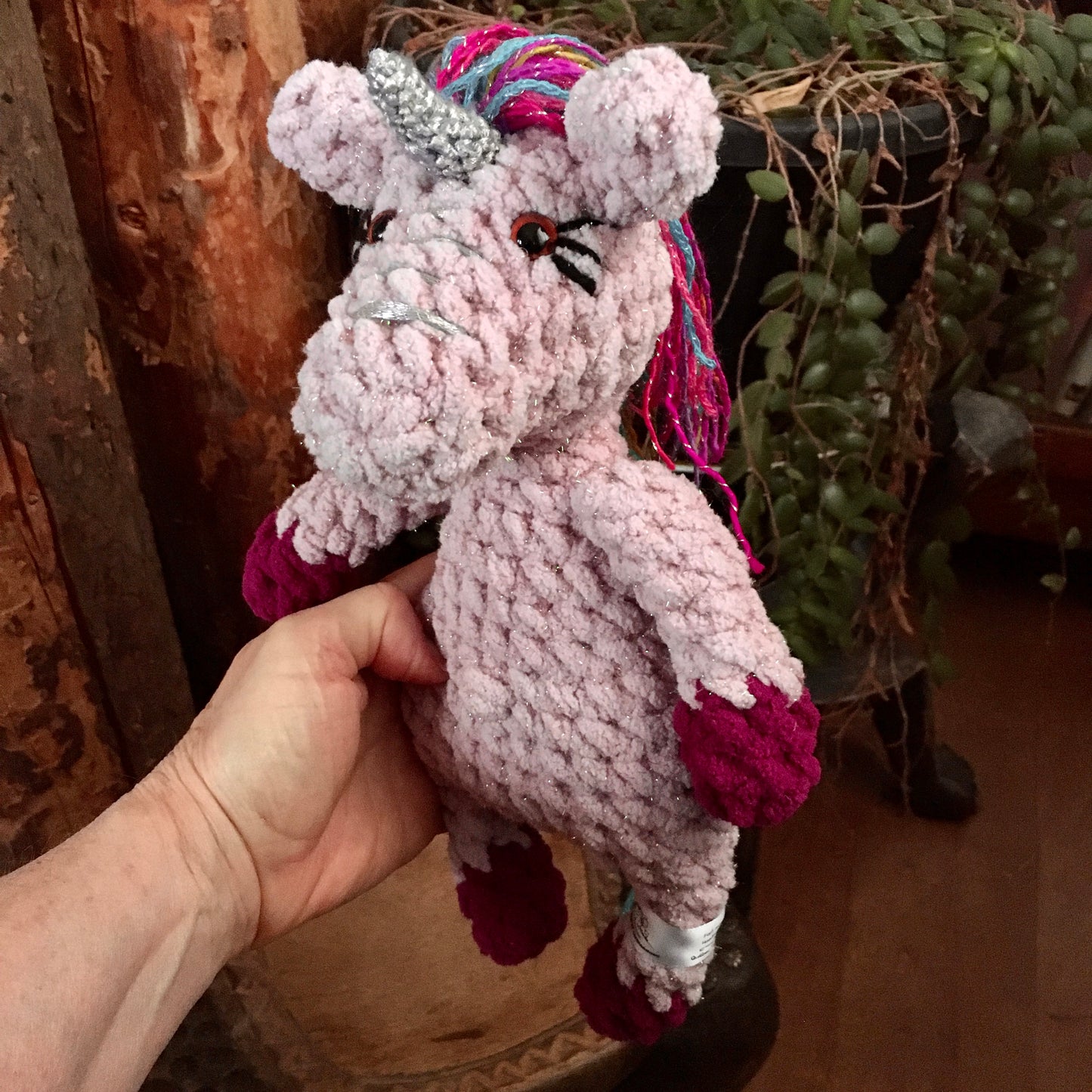 La PETITE LICORNE À COIFFER toute scintillante (Rose et Fuchsia)