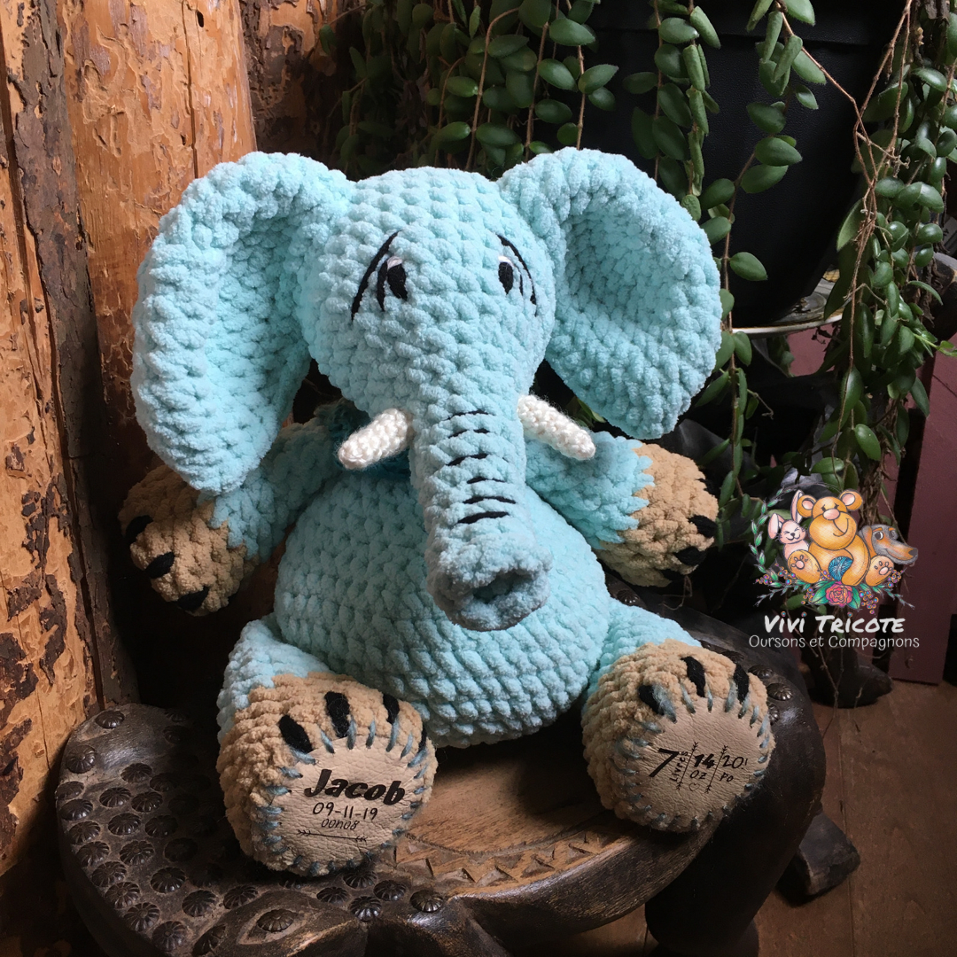 THE BIG BELLY ELEPHANT, can be personalized in born plushies