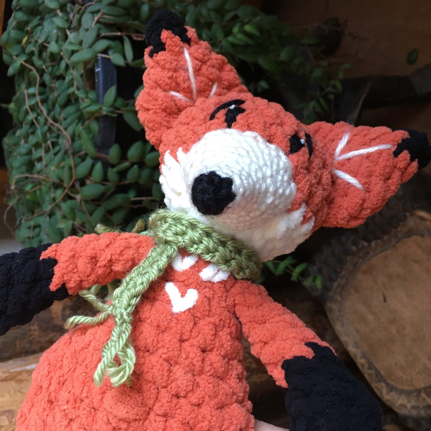 Renardo the little red fox