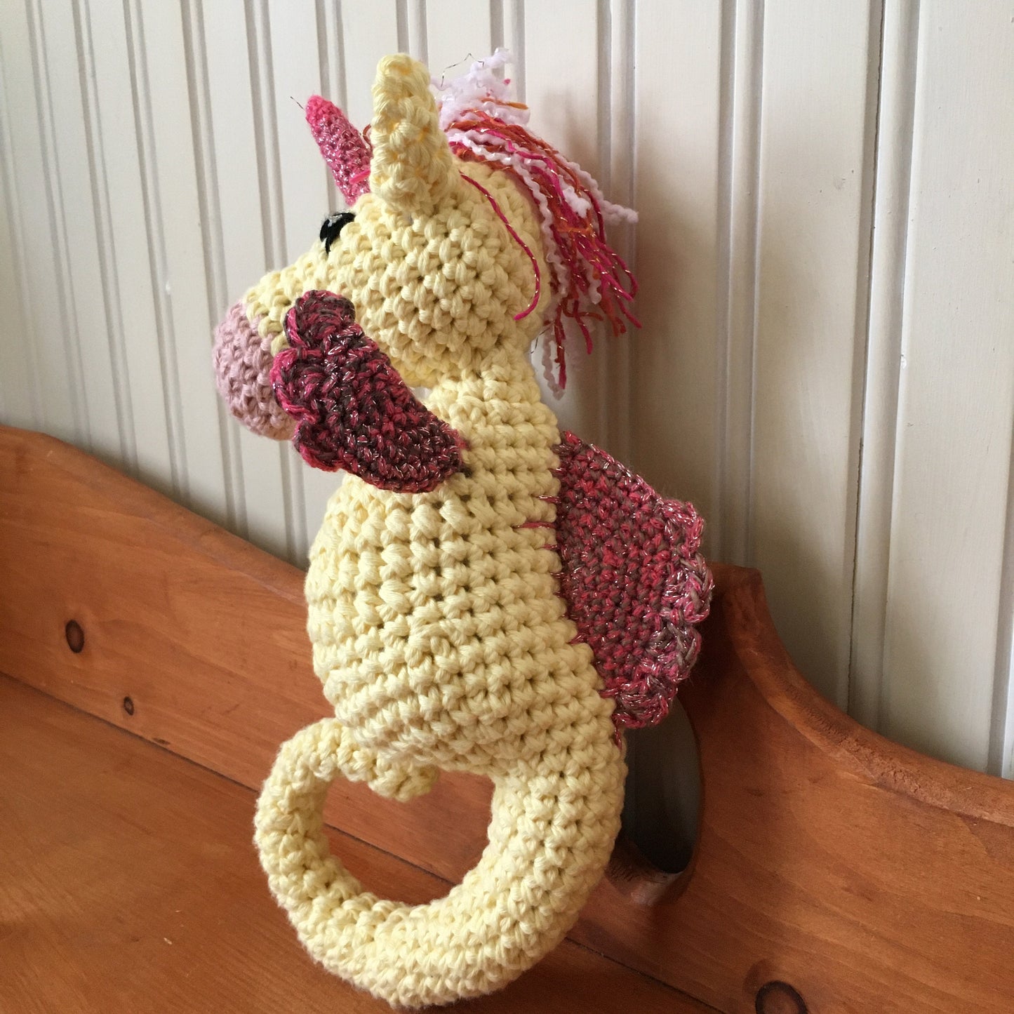 Lilicorne La Petit Unicorn des Mer, crochet pattern to download, French and English PDF