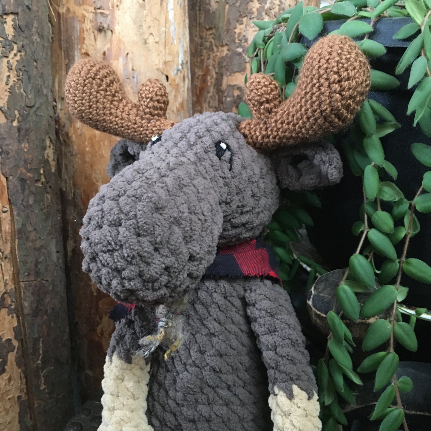 The MOOSE PLUSHIE, (NONORIGNAL in french) Lumberjack Style, can be personalized in plushie of birth