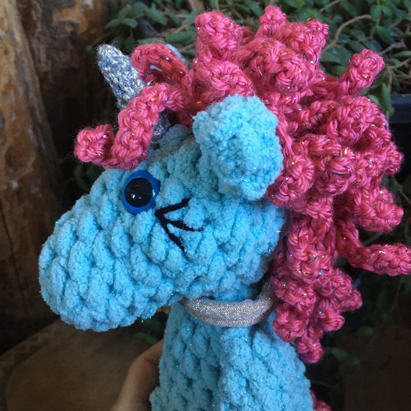 THÉ LITTLE UNICORN CURLY with beige aqua color and pink coral, handmade plush with sparkling wire bling-bling